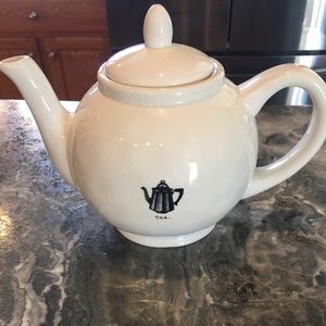 Rae Dunn tea pot